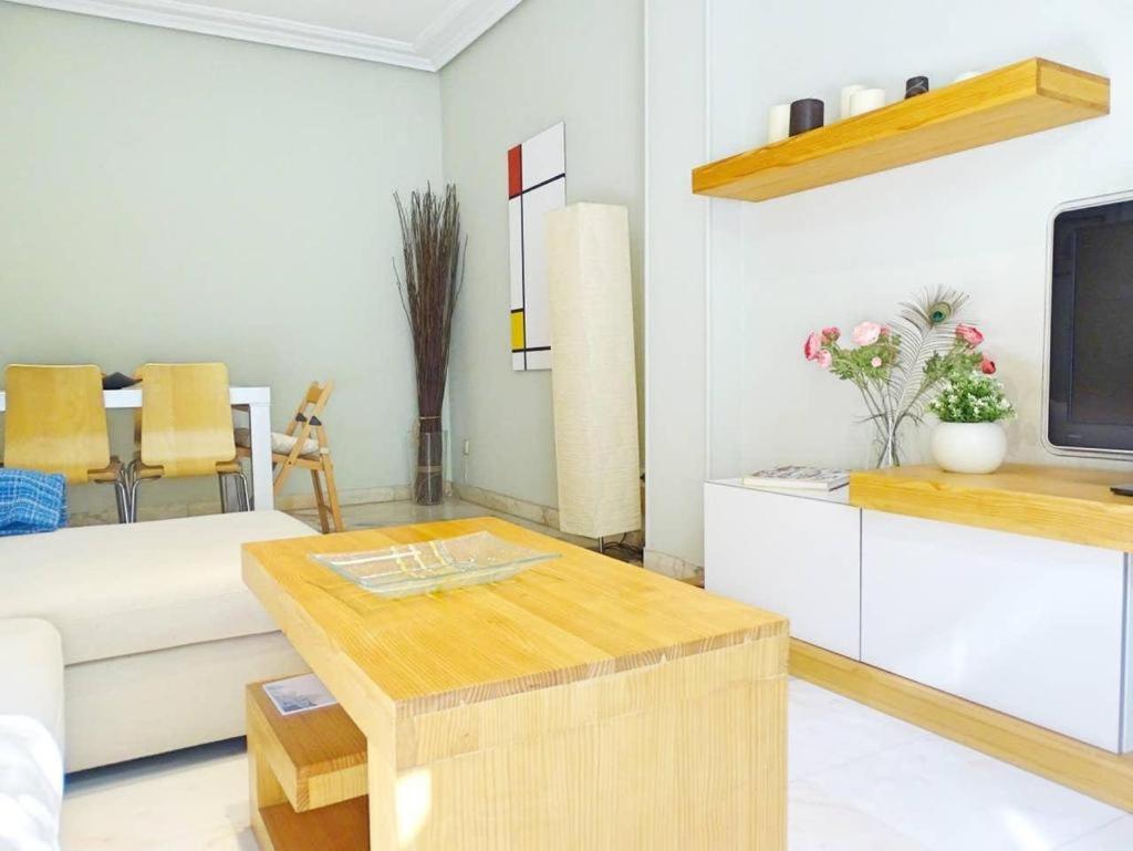 Beyourself By Sevillaluxurysuites ภายนอก รูปภาพ