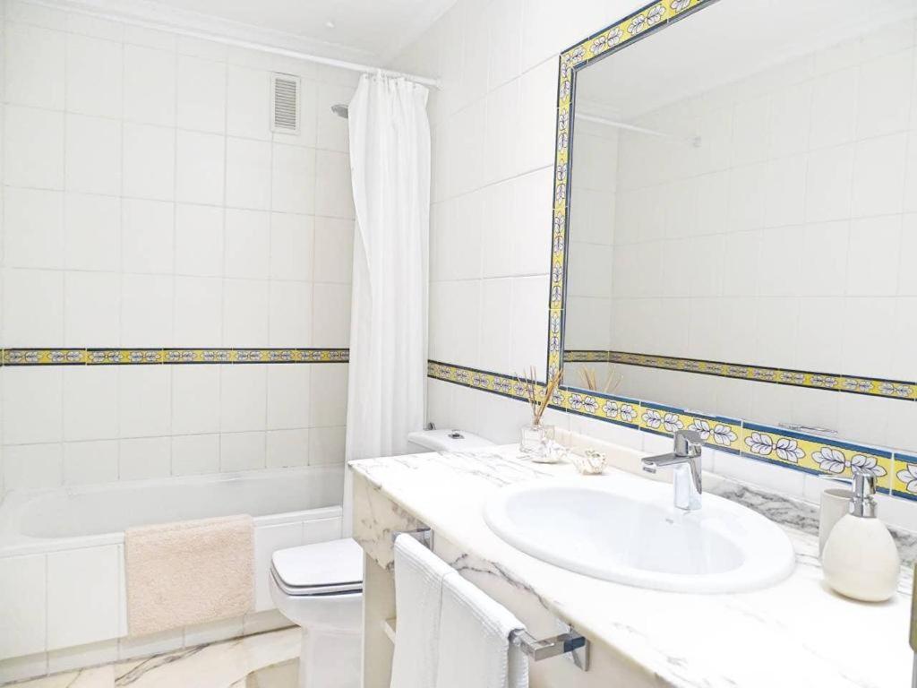 Beyourself By Sevillaluxurysuites ภายนอก รูปภาพ